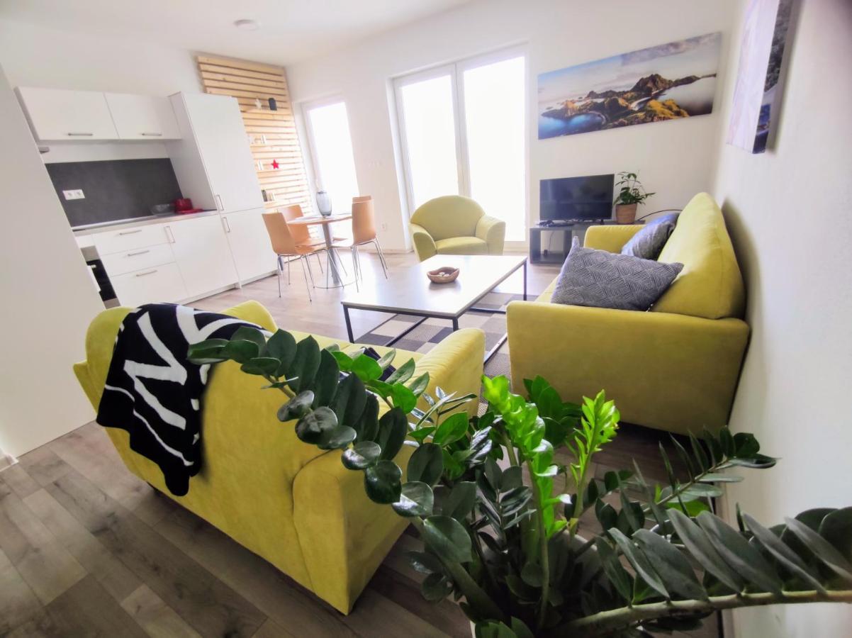 Comfort Apartment For 6 & Loggia & Free Parking Zilina Bagian luar foto