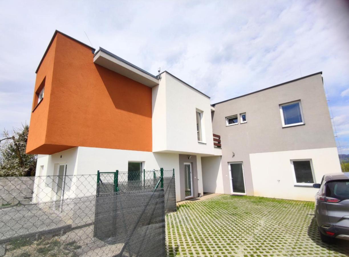 Comfort Apartment For 6 & Loggia & Free Parking Zilina Bagian luar foto
